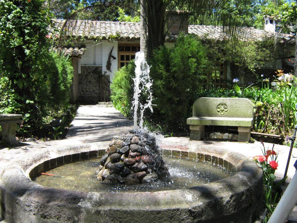 Hacienda La Carriona Hotel Sangolquí Exterior photo