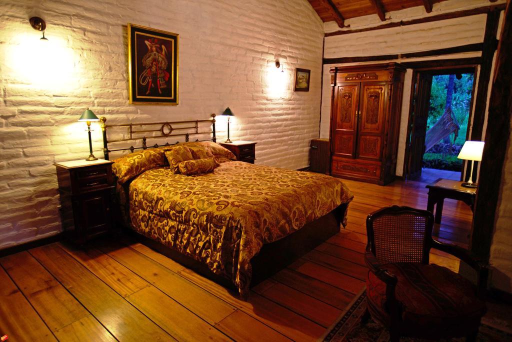 Hacienda La Carriona Hotel Sangolquí Exterior photo