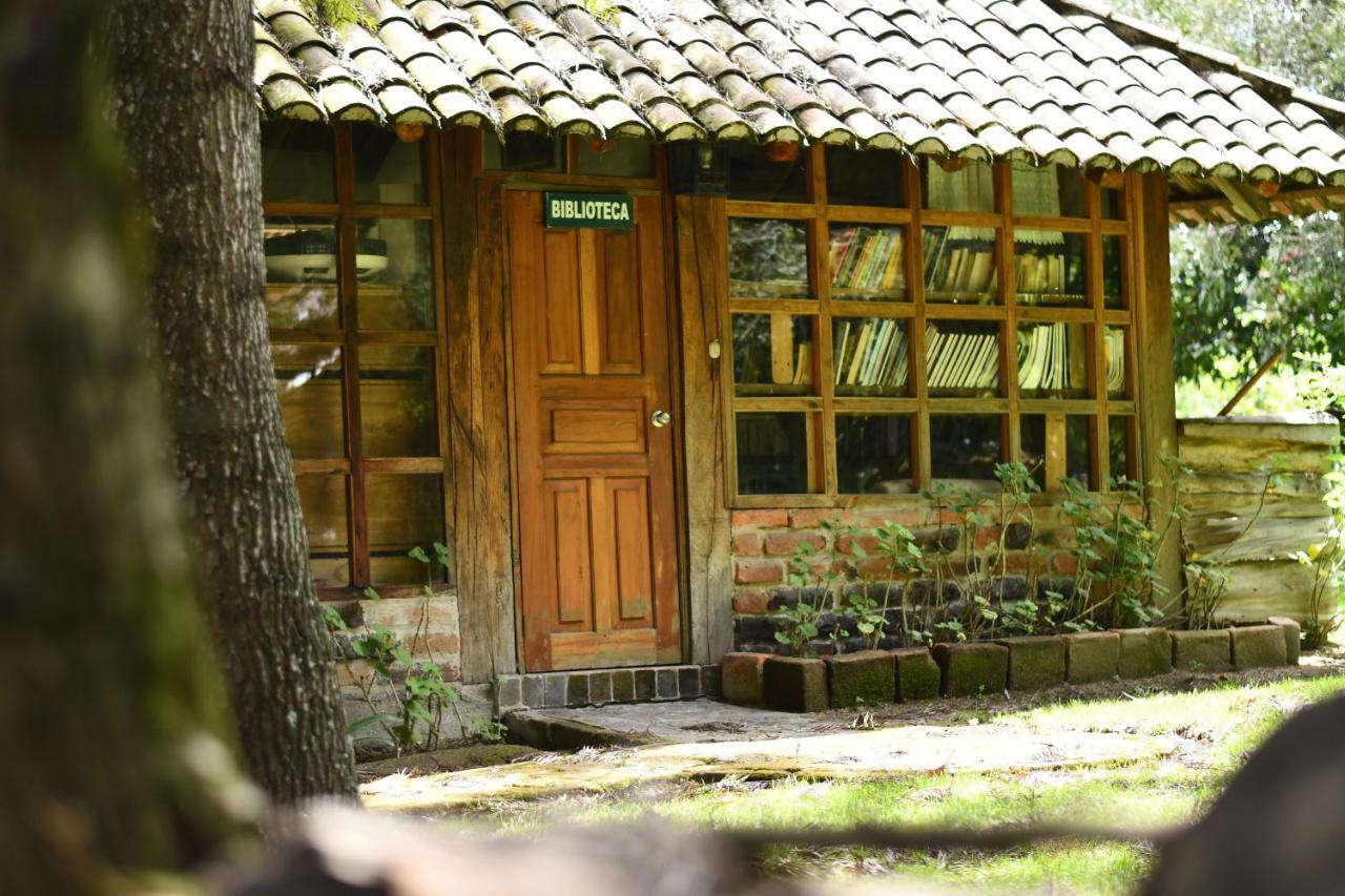 Hacienda La Carriona Hotel Sangolquí Exterior photo